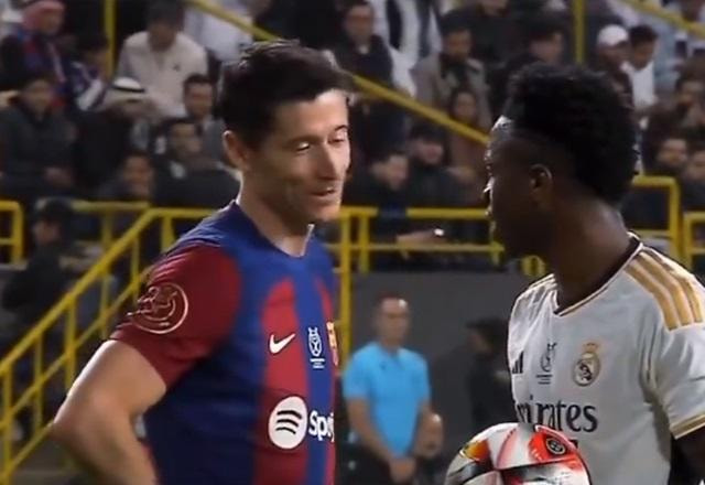 Imagem da noticia TV espanhola flagra provocação de Lewandowski a Vini Jr na Supercopa da Espanha