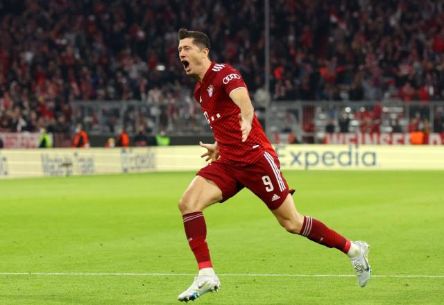 Imagem da noticia PSG disputa com Barcelona a contratação de Lewandowski