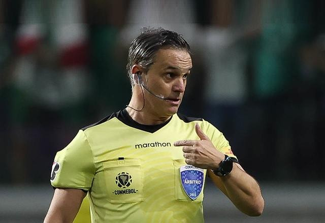 Imagem da noticia Libertadores: veja os árbitros que vão atuar em Flamengo x Athletico-PR