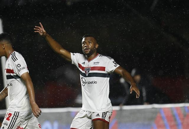 Imagem da noticia Luan, do São Paulo, expõe racismo em rede social: "Não vai passar batido"