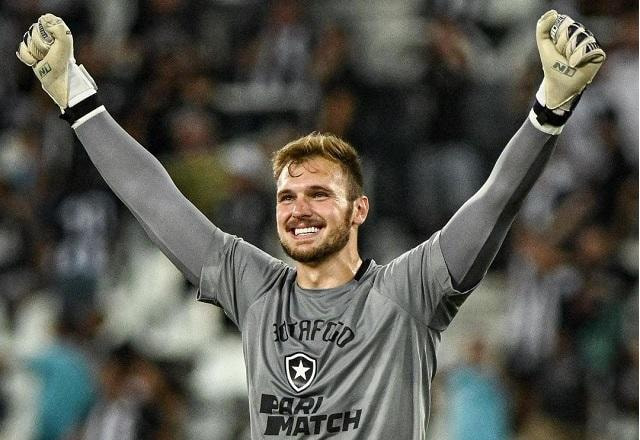 Imagem da noticia Lucas Perri é convocado para seleção brasileira após corte de Bento