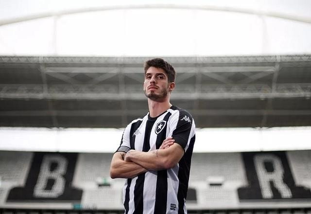 Imagem da noticia Botafogo anuncia a contratação do meia Lucas Piazon, do Braga