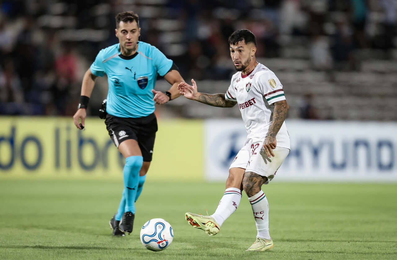 Imagem da noticia Recuperado, Lucho Acosta atua 90 minutos e anima Fluminense