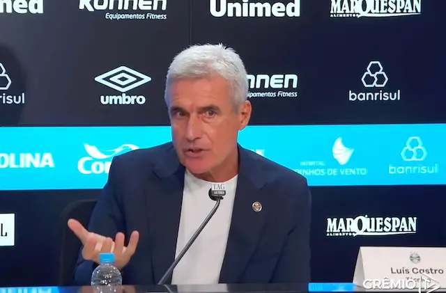 Luis Castro cita gramado ruim mas aprova atuação do Grêmio em estreia Luis Castro cita gramado ruim mas aprova atuação do Grêmio em estreia