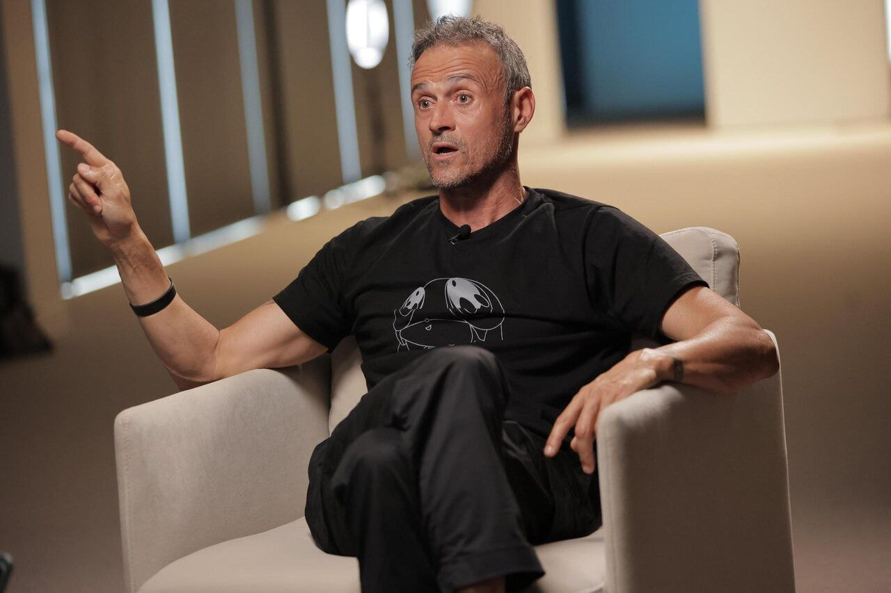 Imagem da noticia Luis Enrique passa por cirurgia após acidente de bicicleta