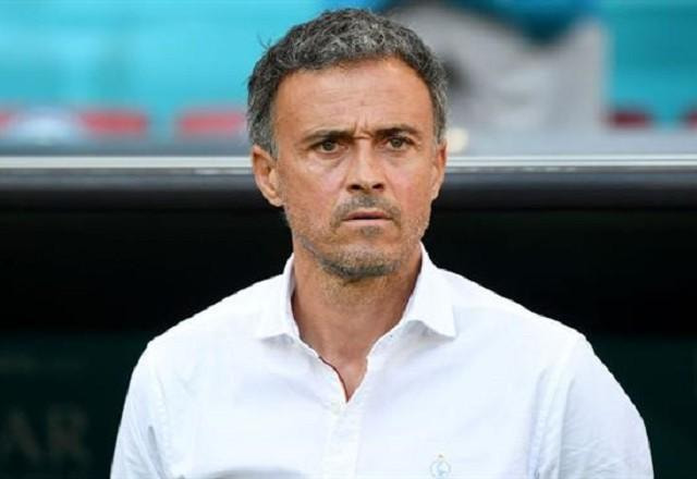 Imagem da noticia Técnico da Espanha "copia" Paulo Sousa e instala telão em CT