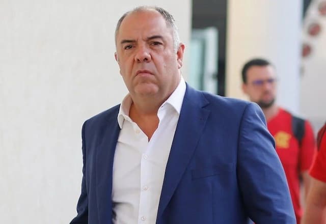 Marcos Braz detalha negociação entre Flamengo e Corinthians envolvendo Hugo Souza Marcos Braz detalha negociação entre Flamengo e Corinthians envolvendo Hugo Souza