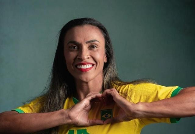 Imagem da noticia Presidente da Fifa elogia Marta: "Fundamental no futebol"