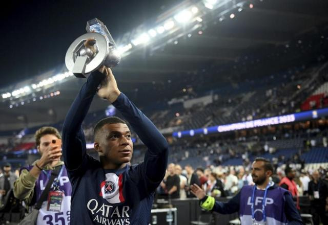 Imagem da noticia Mbappé comunica PSG que não renovará contrato e deve deixar o clube em 2024