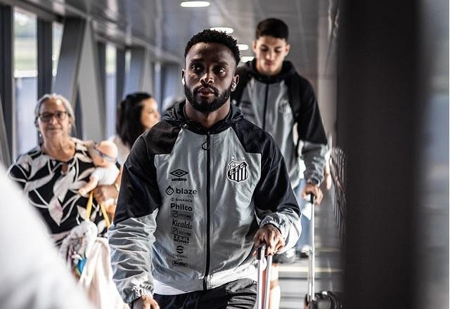 Imagem da noticia Mendoza foi ameaçado e teve carro incendiado após rebaixamento do Santos