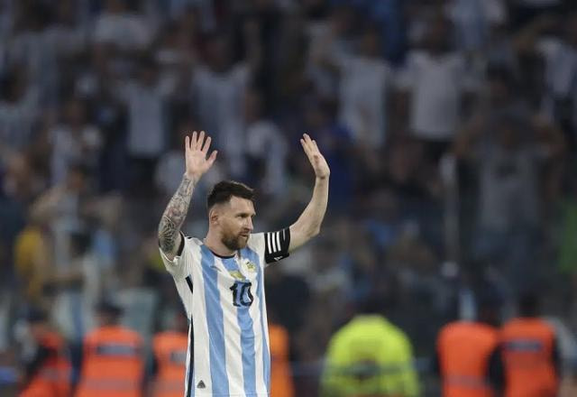Imagem da noticia Messi faz história com gol relâmpago em amistoso da Argentina; assista!