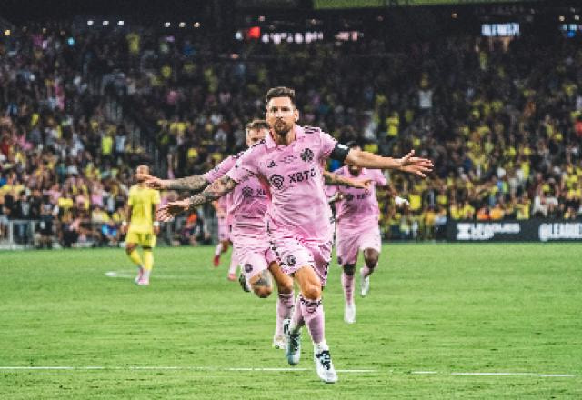 Imagem da noticia Messi se isola como maior campeão da história do futebol