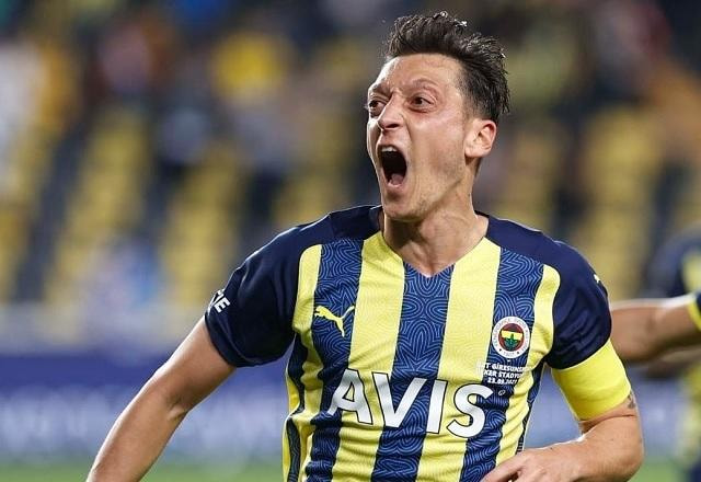 Imagem da noticia Ex-Arsenal e Real Madrid, Mesut Özil é afastado do Fenerbahçe