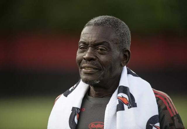 Imagem da noticia Morre Denir, massagista ícone do Flamengo, aos 75 anos