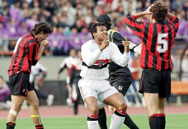 Imagem da noticia SBT transmite partida entre lendas de São Paulo e Milan