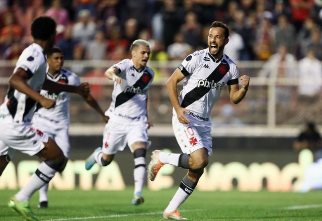 Imagem da noticia Vasco vence Ituano e volta à Série A; Bahia também consegue acesso