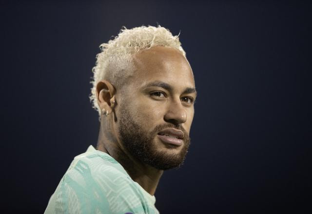 Imagem da noticia Neymar admite ter cogitado deixar seleção após eliminação na Copa