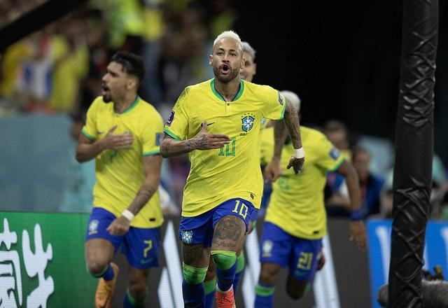 Imagem da noticia Pelé parabeniza Neymar por igualar seu número de gols pela seleção brasileira