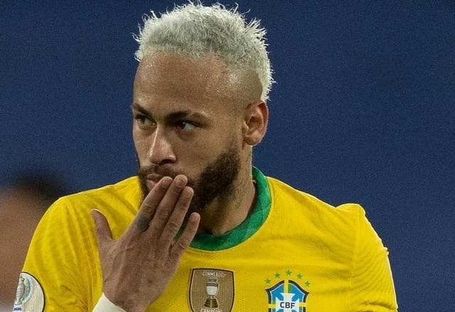 Neymar está fora do álbum da Copa do Mundo; veja lista de "convocados" Neymar está fora do álbum da Copa do Mundo; veja lista de "convocados"