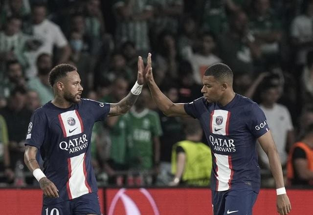 Imagem da noticia Neymar e Mbappé "fora de sintonia": jornal relata relação "fria" entre craques do PSG