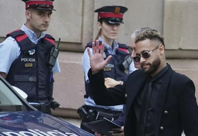 Imagem da noticia Neymar é absolvido em caso relacionado à transferência para o Barcelona