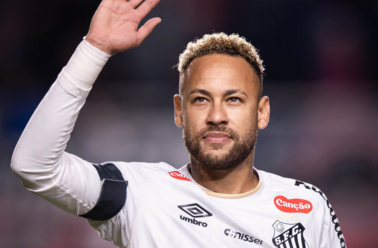 Imagem da noticia Neymar joga contra o Palmeiras? Santos ainda baterá o martelo sobre escalação