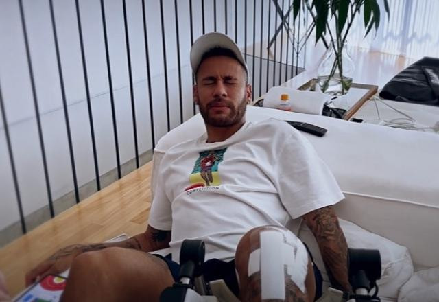 Imagem da noticia VÍDEO! Neymar grita de dor em tratamento do joelho esquerdo