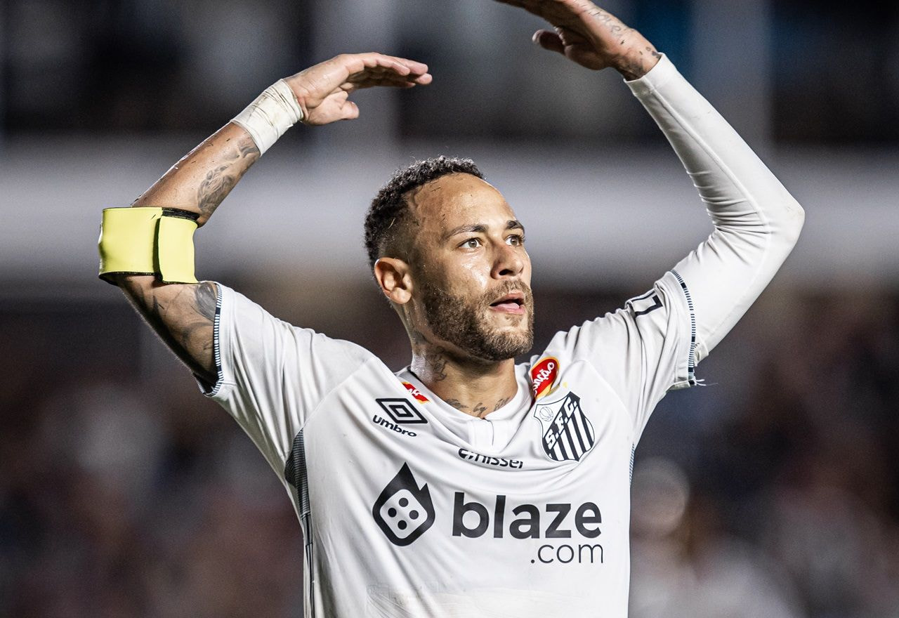Imagem da noticia Neymar estreia em empate contra o Botafogo-SP: “Amo muito o Santos”