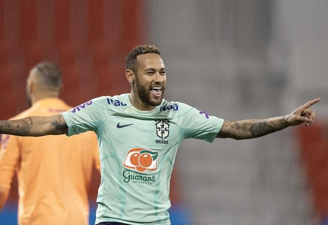 Imagem da noticia Neymar treina com bola, e Alex Telles e Gabriel Jesus vão deixar a seleção
