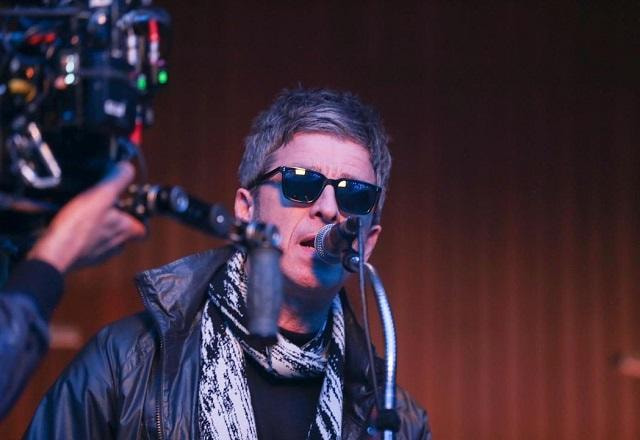 Imagem da noticia Ex-vocalista do Oasis promete fazer show de cueca caso City vença a Champions