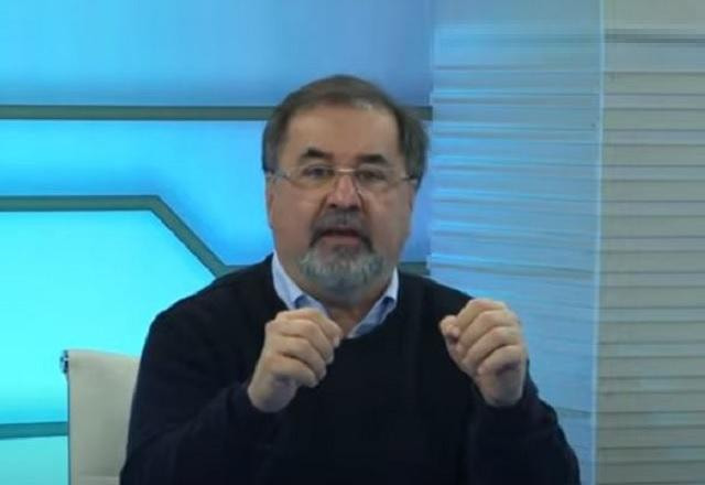 Imagem da noticia "O São Paulo vende joia para comprar bijuteria", diz Marco Aurélio Cunha