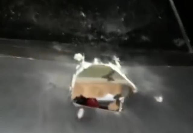 Imagem da noticia Ônibus com torcedores do Inter sofre ataque com bombas na volta de Santos