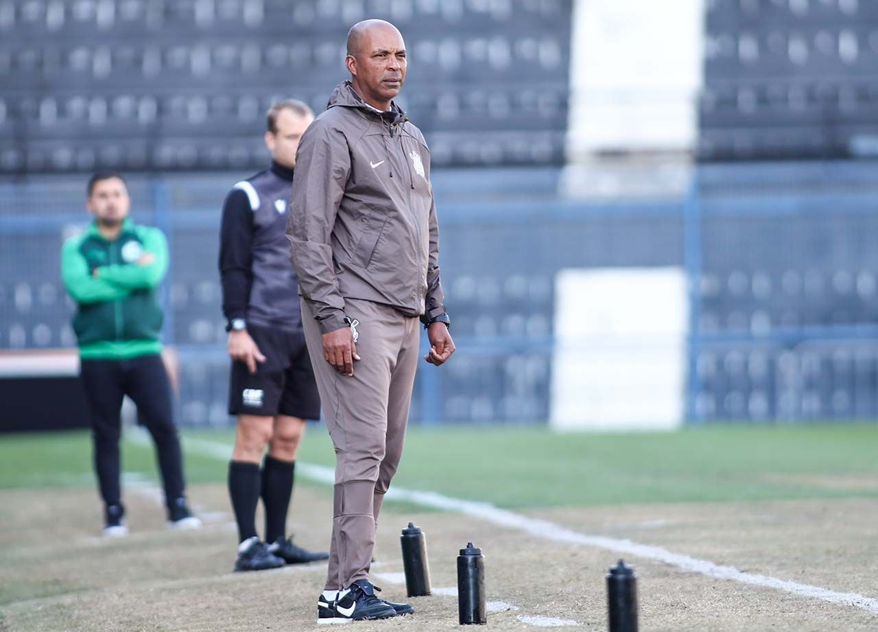 Imagem da noticia Corinthians demite treinador da equipe sub-20