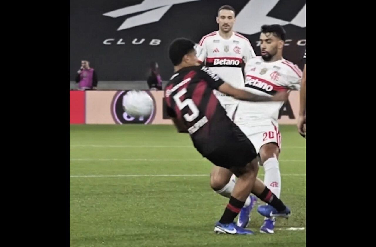 Imagem da noticia Flamengo mostra corte na perna de Paquetá após falta dura