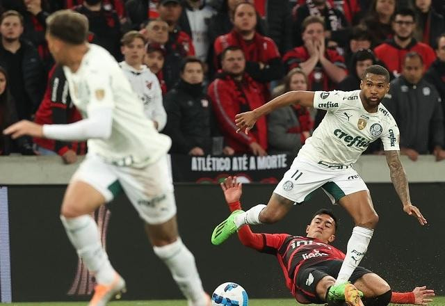 Imagem da noticia Palmeiras x Athletico-PR: onde assistir, escalações e desfalques