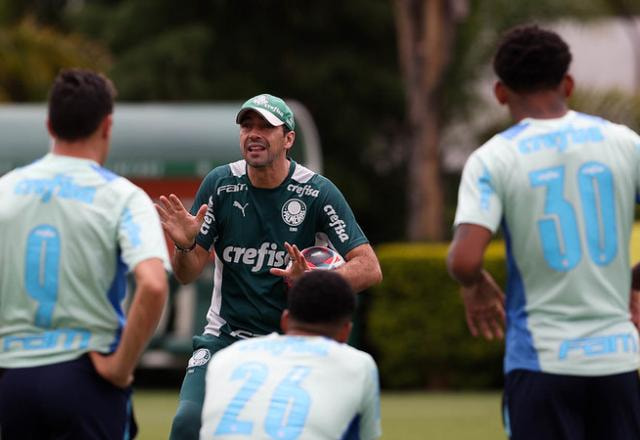 Imagem da noticia Palmeiras x São Bento: onde assistir, escalações e desfalques