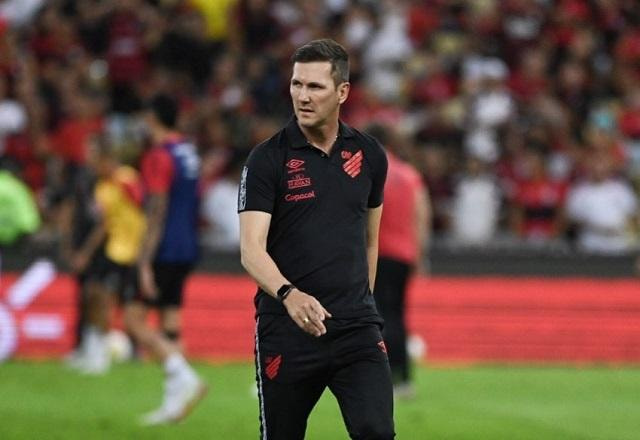 Imagem da noticia Santos anuncia a contratação do técnico Paulo Turra