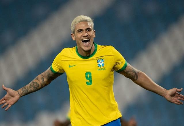 Imagem da noticia Tite convoca Pedro para amistosos da seleção antes da Copa; veja lista