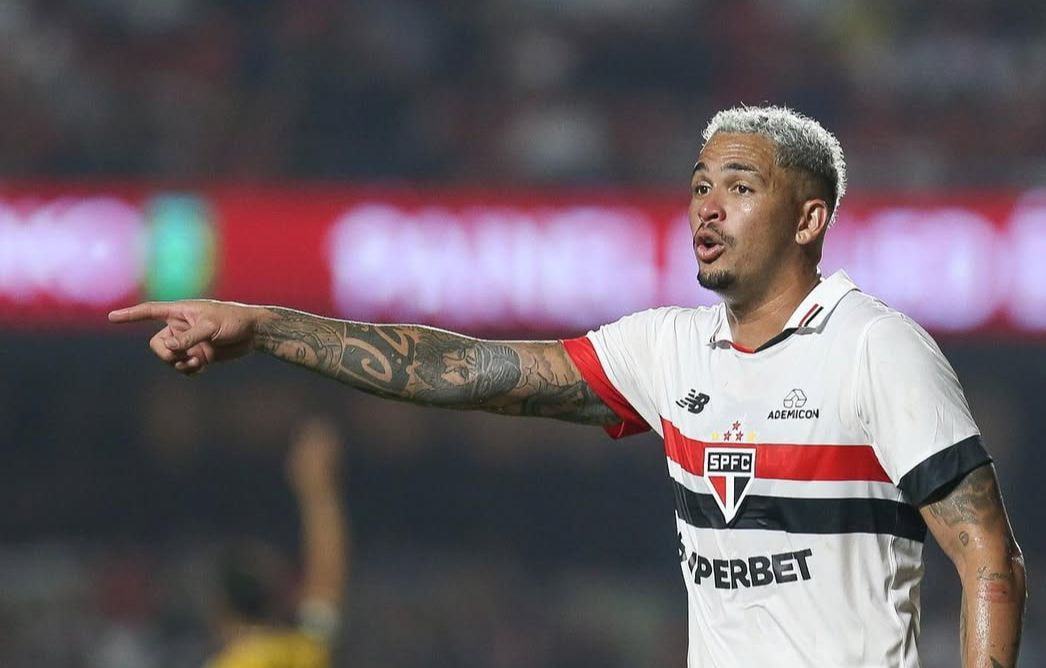 Imagem da noticia Bicampeão do mundo com São Paulo detona Luciano: "Ídolo que vocês merecem"