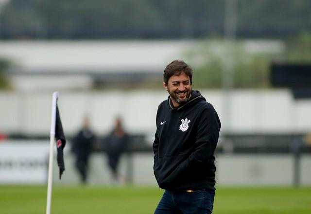 Imagem da noticia Copa do Brasil: Corinthians barra cambistas, e Flamengo esgota ingressos