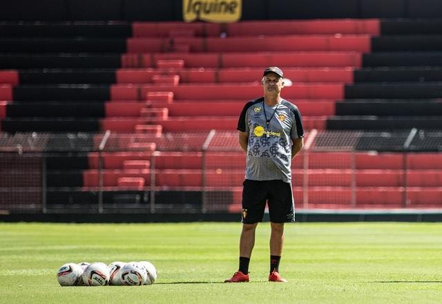 Imagem da noticia Presidente do Sport confirma saída de Lisca: "Atitude antiética"