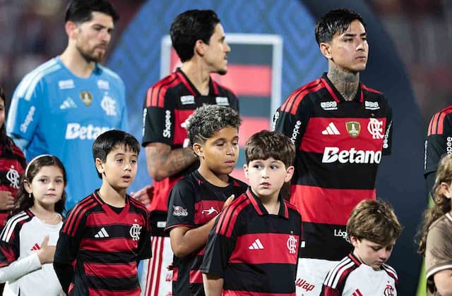 Pulgar, do Flamengo, pega quatro jogos de suspensão Pulgar, do Flamengo, pega quatro jogos de suspensão