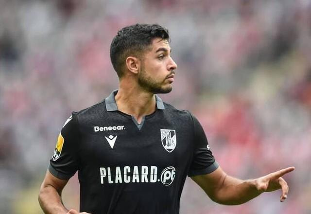Imagem da noticia Ex-Porto, lateral-esquerdo português entra na mira do Corinthians