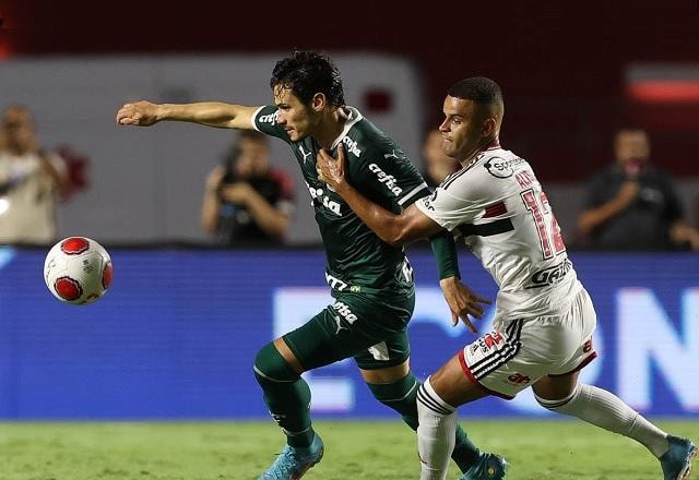 Imagem da noticia Veiga valoriza gol e diz: "Quem joga no Palmeiras não desiste nunca"
