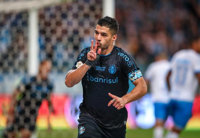 Imagem da noticia Reforço do Flamengo, Suárez e dupla do Flu são finalistas do Rei da América