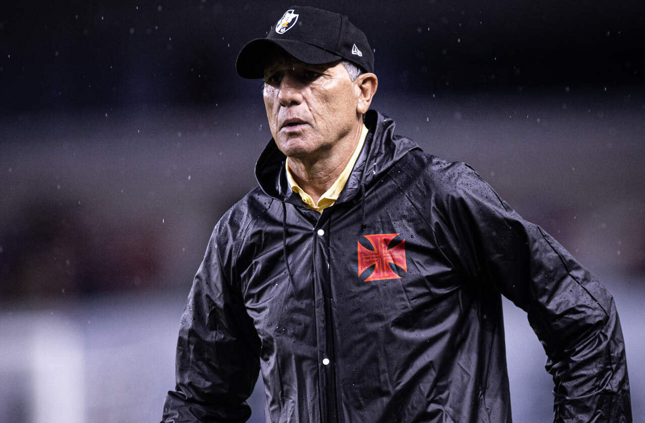 Imagem da noticia Renato Gaúcho completa um mês no comando do Vasco