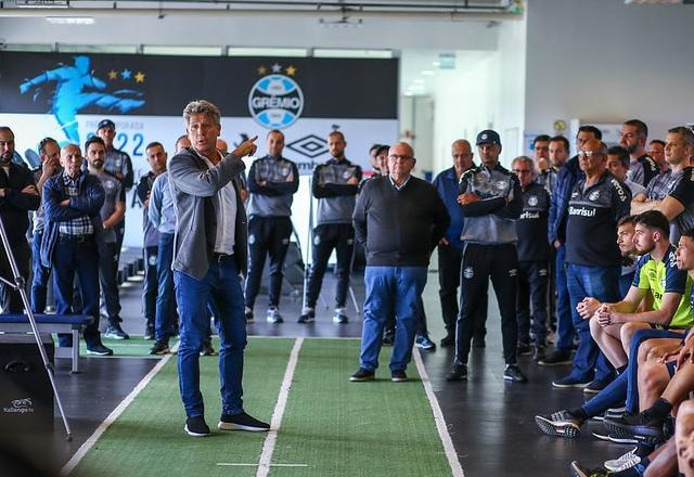 Imagem da noticia Renato Gaúcho é apresentado no Grêmio: "Objetivo é a Série A. Por isso estou aqui"