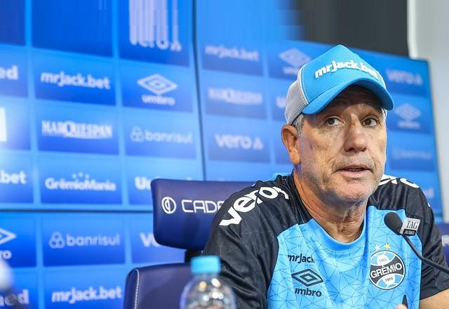 Imagem da noticia Renato prioriza renovação com o Grêmio, mas revela procura de outros clubes