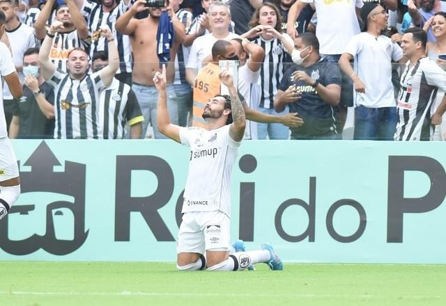 Imagem da noticia Santos vence e se mantém na elite do Paulistão, mas não avança às quartas
