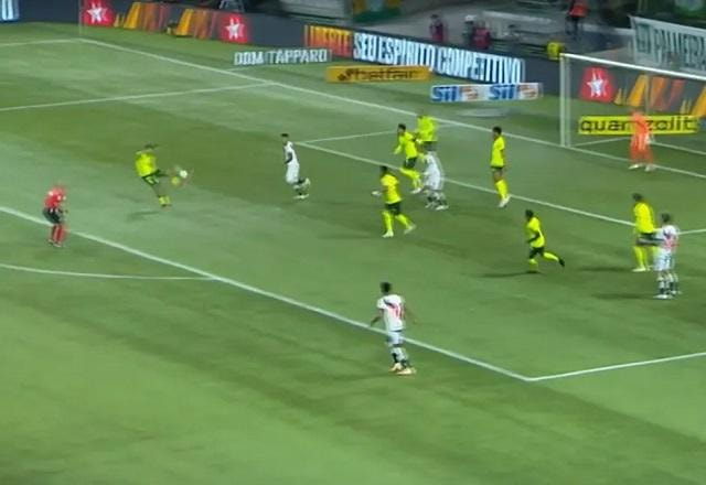 Imagem da noticia CBF concorda com decisão do VAR em gol anulado do Vasco contra Palmeiras